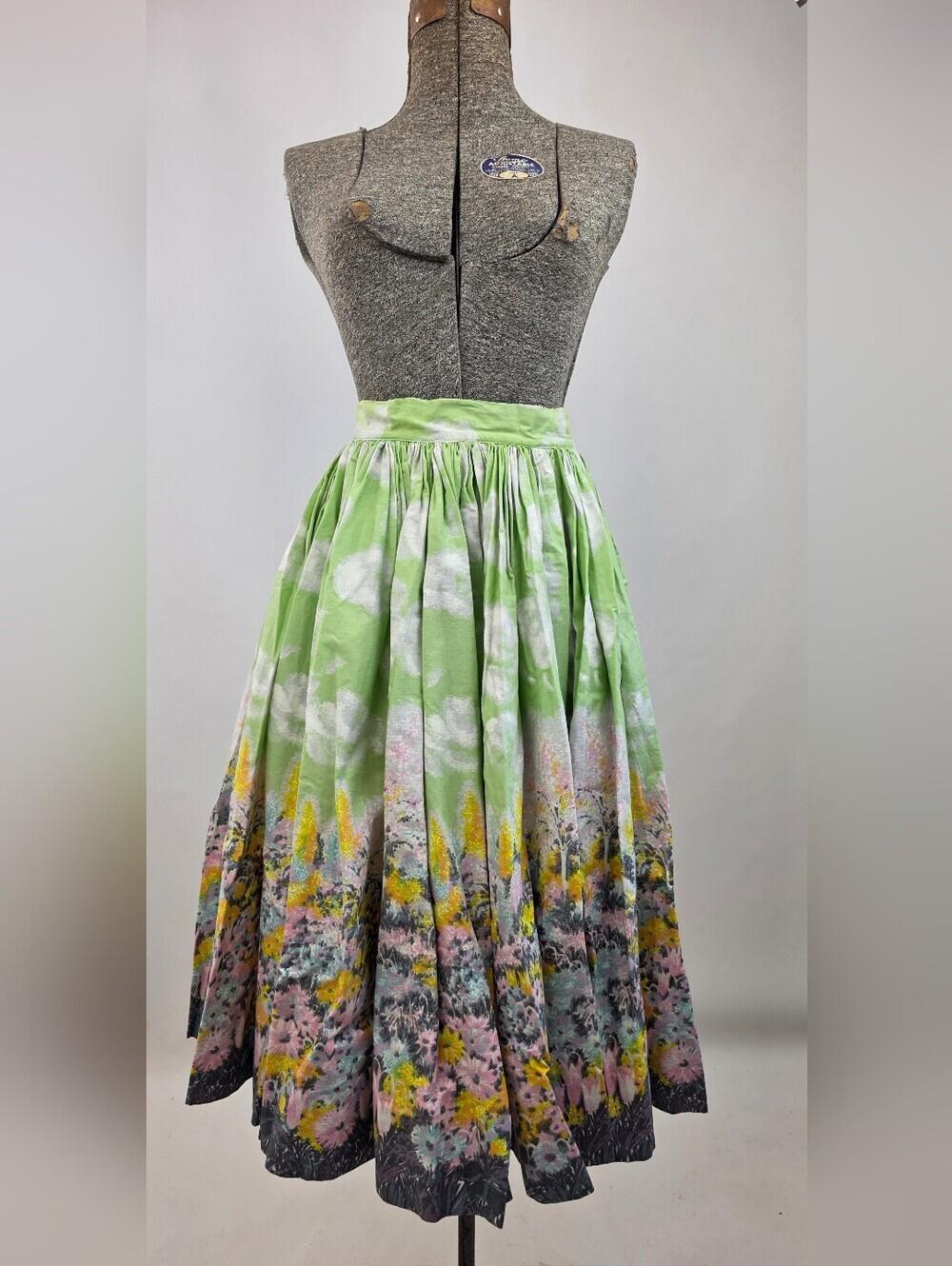 1960's Vintage Floral Border Print Skirt Green Pink Cotton Full Skirt XXS-XS